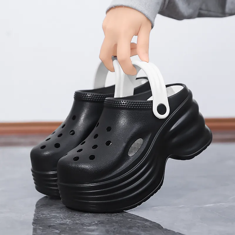 VAEL Clogs Women's-12