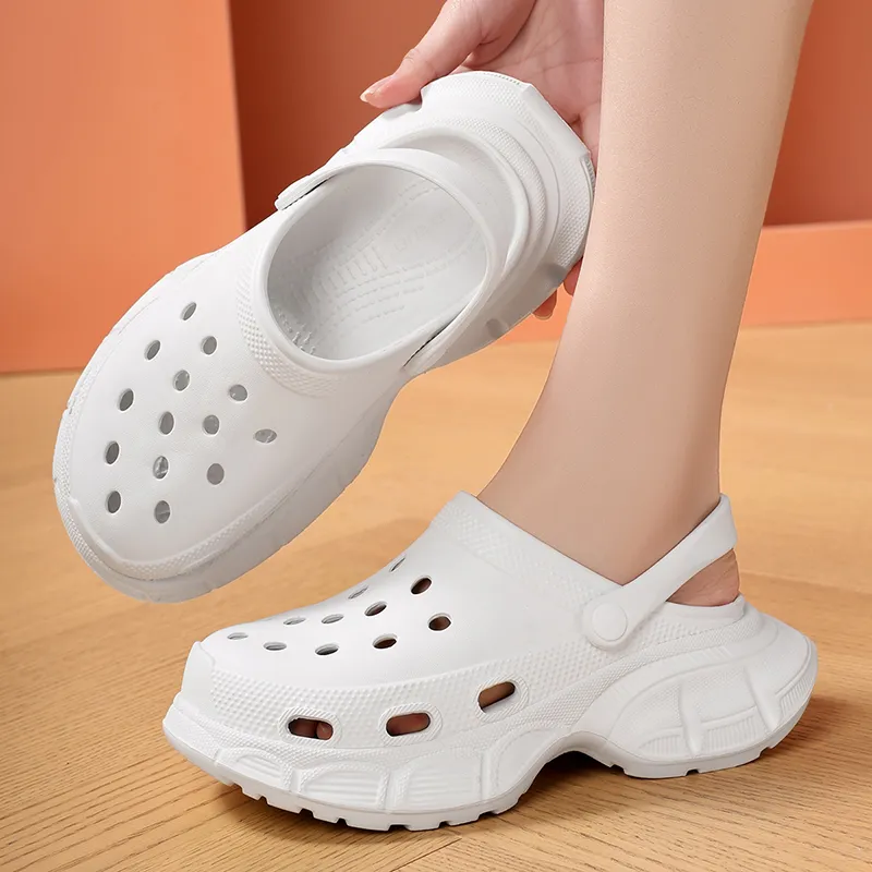 VAEL Clogs Women's-15