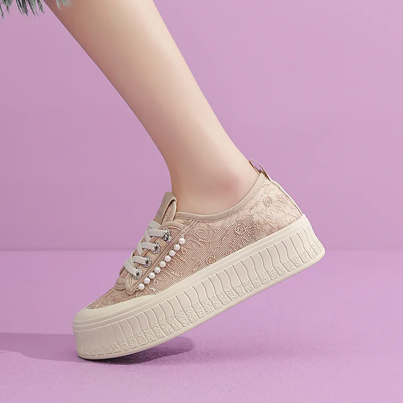 VAEL Low Top Skateboard Shoes Women's-9