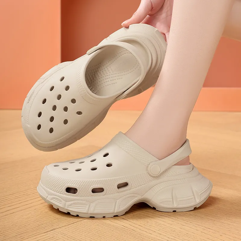 VAEL Clogs Women's-20