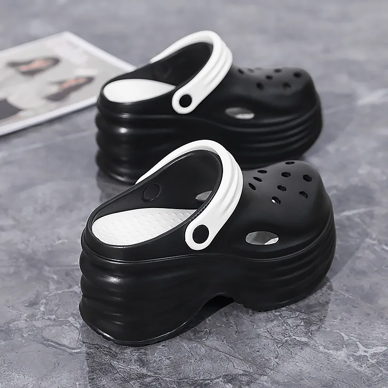 VAEL Clogs Women's-13