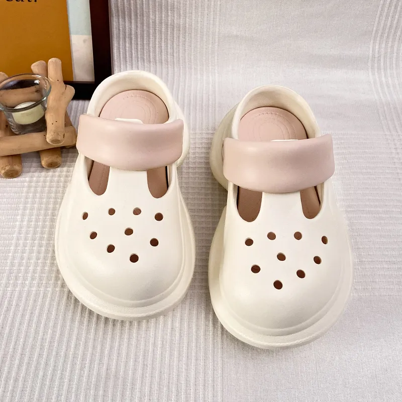 VAEL Cloud Plain Shoes Clogs Women's-10