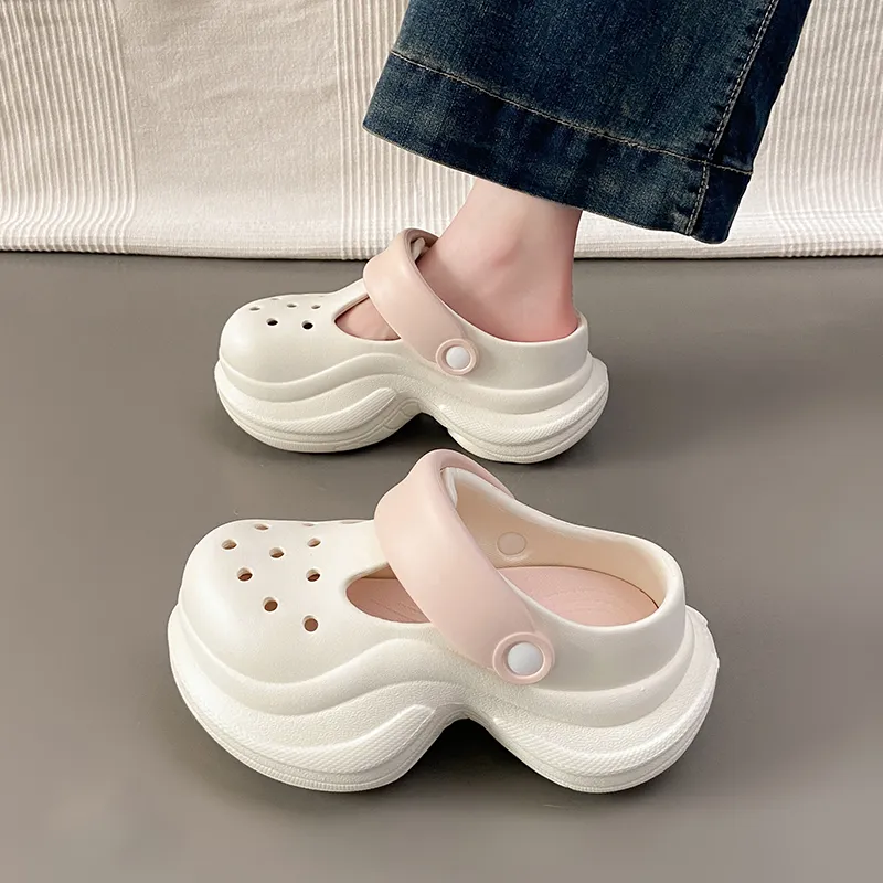 VAEL Cloud Plain Shoes Clogs Women's-12