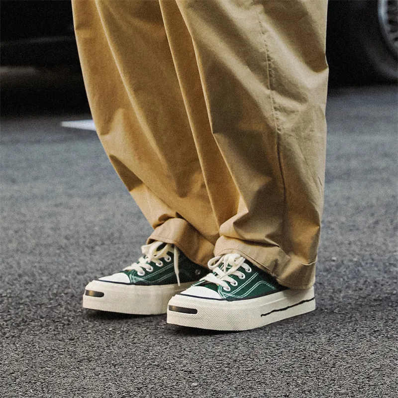 VAEL Summer Solstice Cloud Gaps Slip Resistant, Abrasion Resistant, Coverage, And Cushioning Low Top Canvas Shoes Men's-7