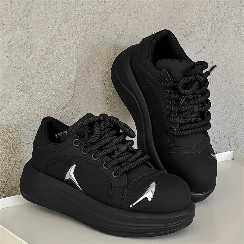 VAEL Slip-Resistant Waterproof And Breathable Lightweight Low-Top Skateboard Shoes Unisex Premium Black-4
