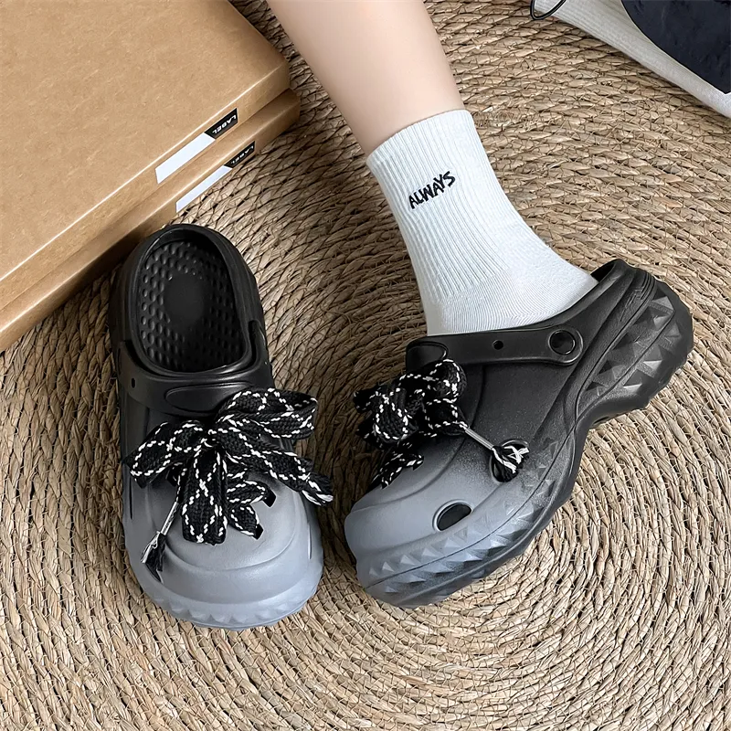 VAEL Instant Star Burst Clogs Women's-3