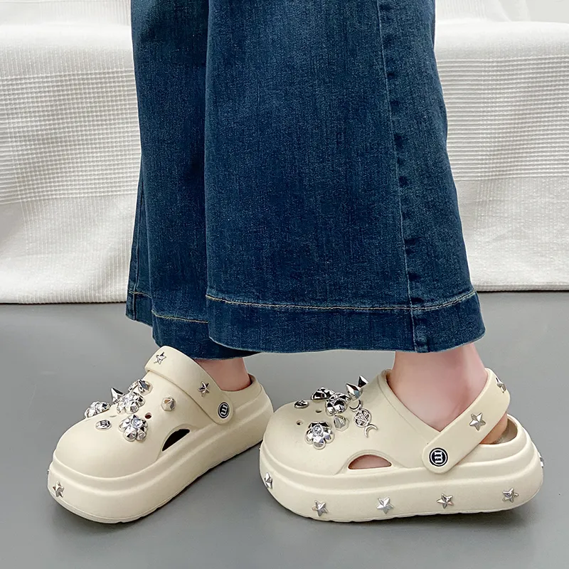 VAEL Clogs Women's-12