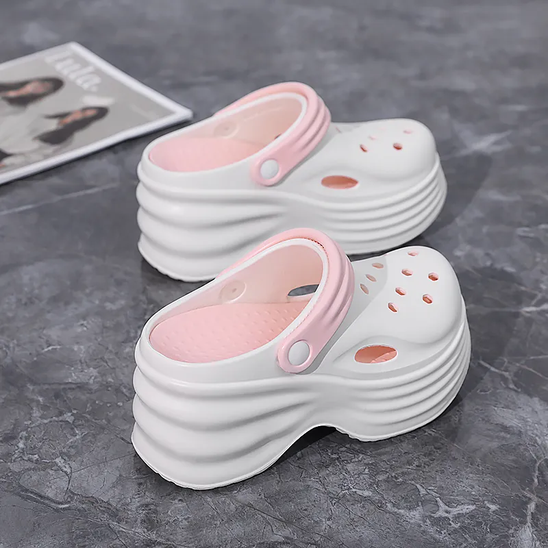VAEL Clogs Women's-8