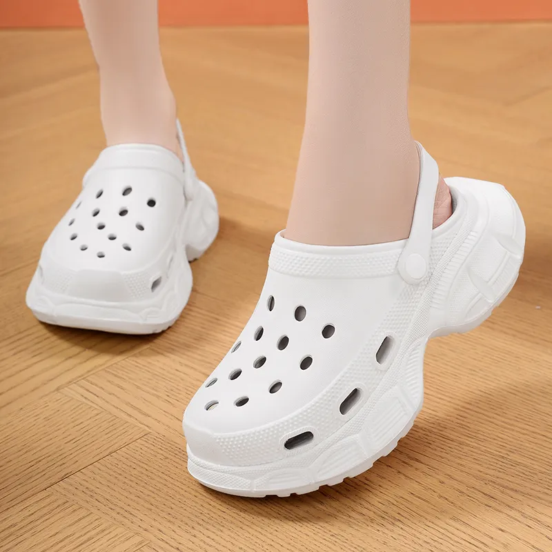 VAEL Clogs Women's-13