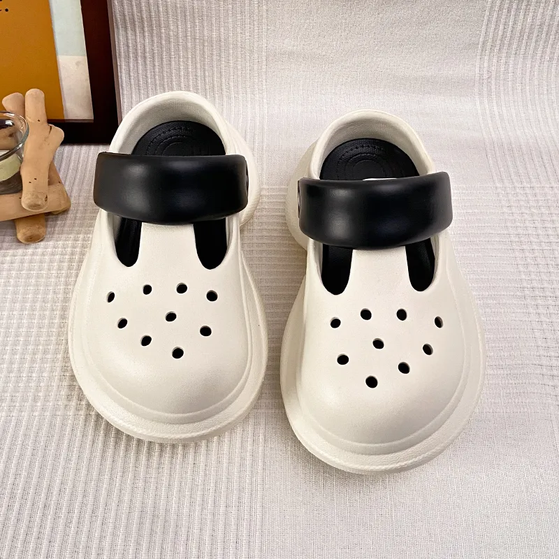 VAEL Cloud Plain Shoes Clogs Women's-1