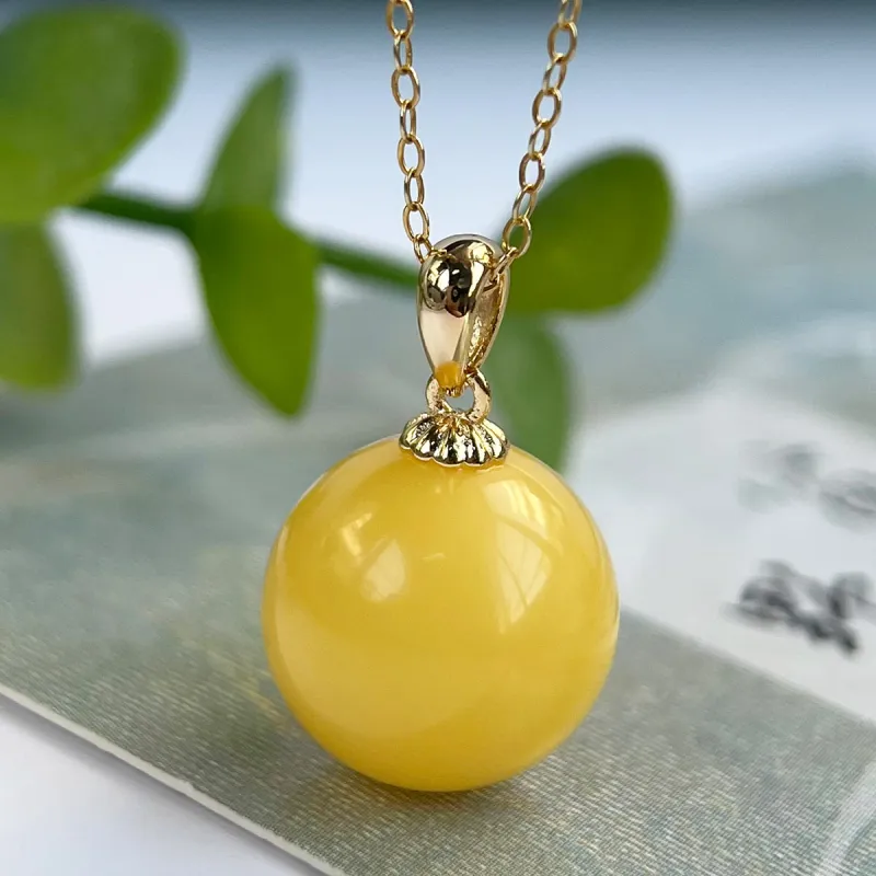 Oriental Jade Beeswax Necklaces Women's-1