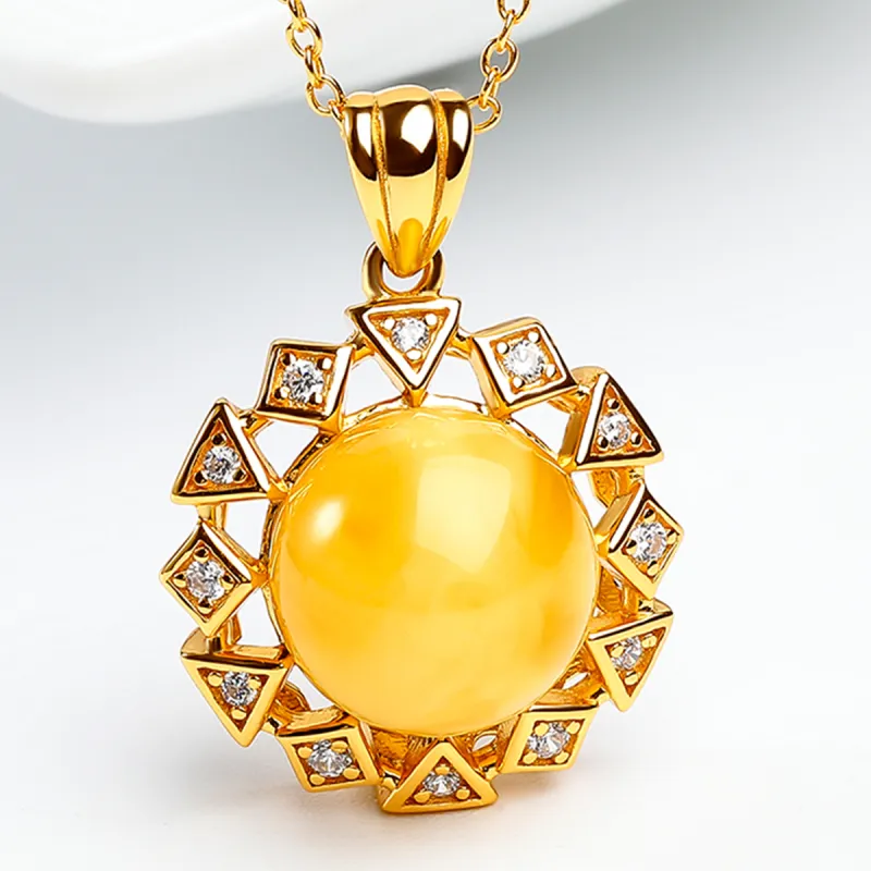 Oriental Jade Amber Beeswax Jade Necklaces Women's-1