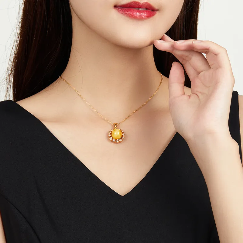 Oriental Jade Amber Beeswax Jade Necklaces Women's-4