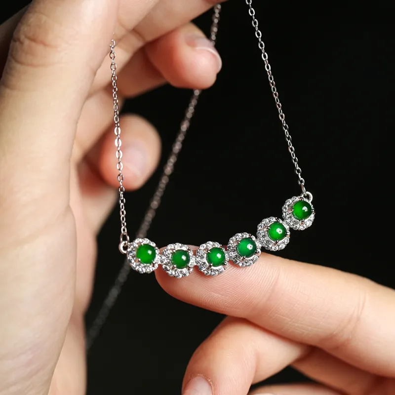 Oriental Jade Ice Glutinous Necklaces Unisex-2