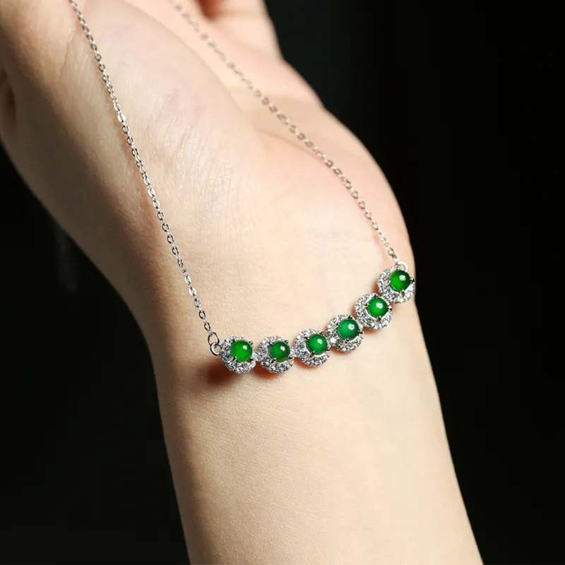 Oriental Jade Ice Glutinous Necklaces Unisex-1