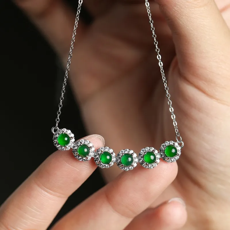 Oriental Jade Ice Glutinous Necklaces Unisex-3