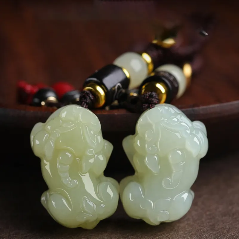 BYTHERE Keychains Pale Greenish White Jade Unisex-3