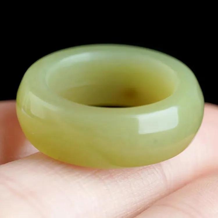 Lingxiang Yurun Hetian Jade Rings Unisex Yellow Jade-2