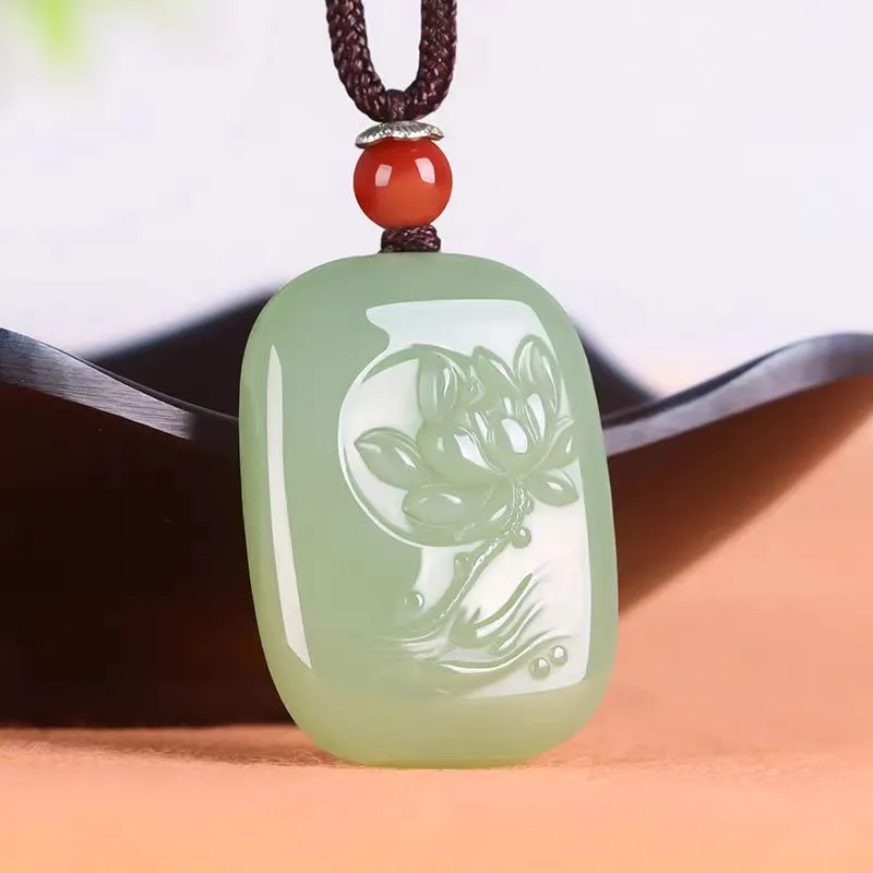 Lingxiang Yurun Hetian Jade Necklaces Pale Greenish White Jade Unisex-1
