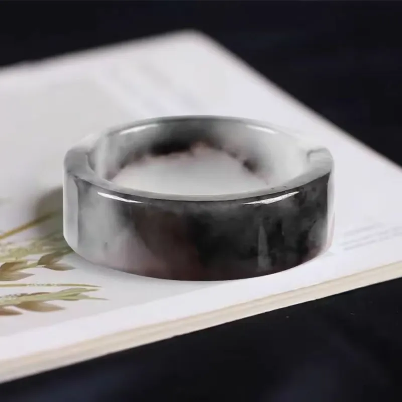 Lingxiang Yurun Glutinous Jade Jadeite Rings Unisex-4