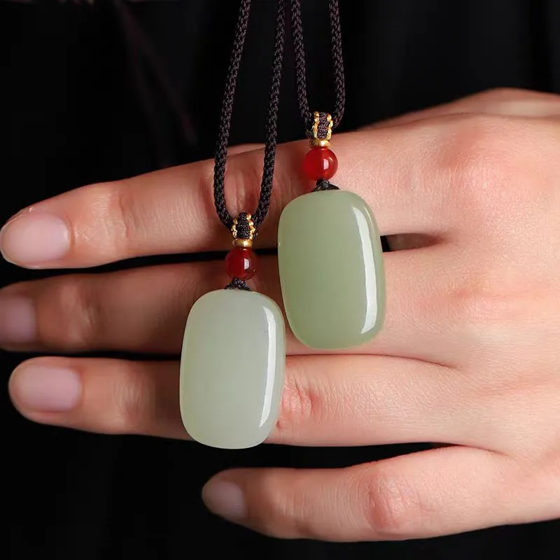 Lingxiang Yurun Necklaces Pale Greenish White Jade Unisex-6