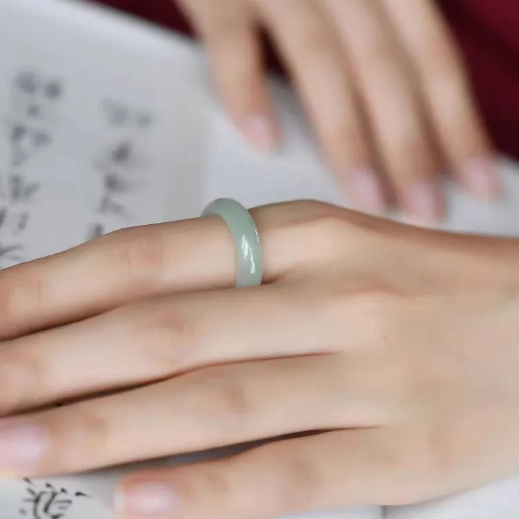 Lingxiang Yurun Bean Type Jadeite Rings Unisex-4