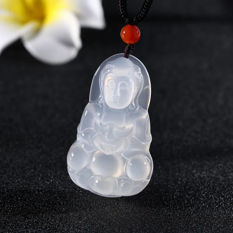Lingxiang Yurun Chalcedony Necklaces Unisex-1