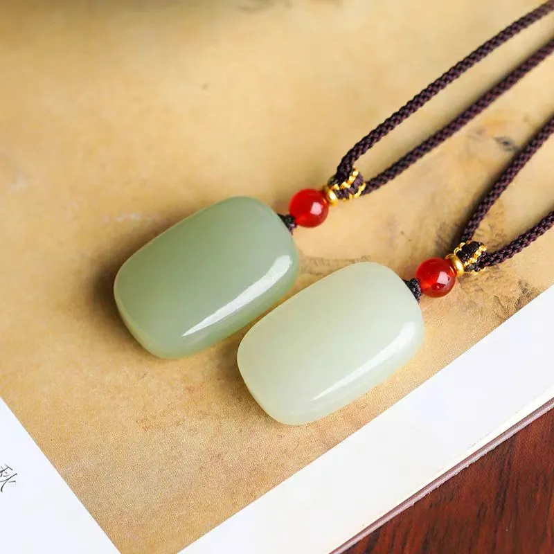 Lingxiang Yurun Necklaces Pale Greenish White Jade Unisex-7