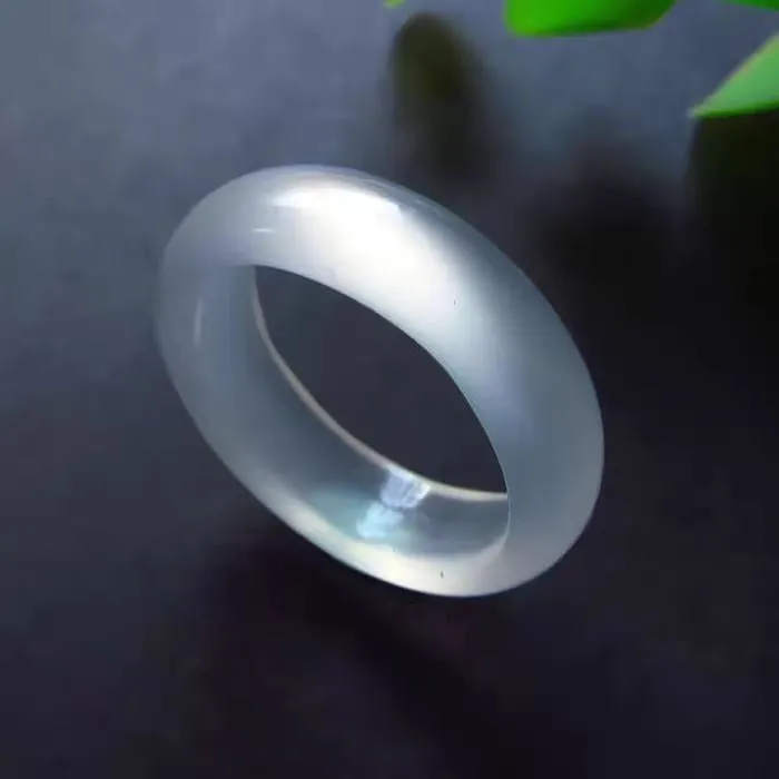 Lingxiang Yurun Chalcedony Rings Unisex-1