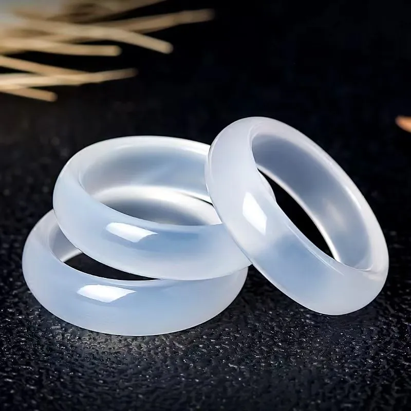 Lingxiang Yurun Chalcedony Jade Rings Unisex-4