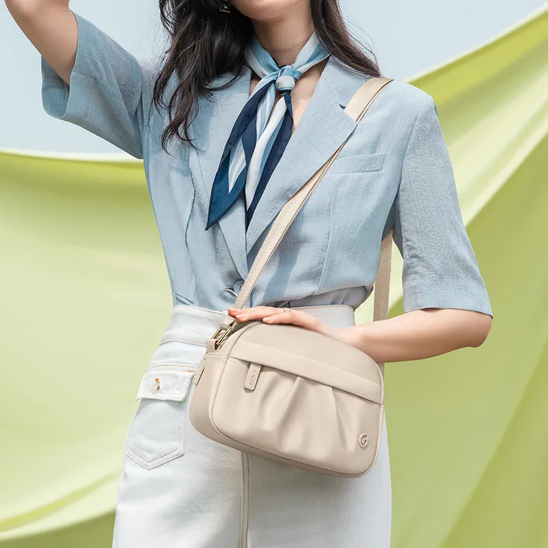 GOLF Fabric Shoulder Bag Crossbody Bag Women's Apricot/Elegant Black-4