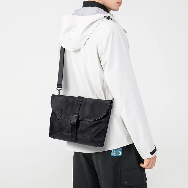 GOLF Cow Leather Top Grain Cow Leather Crossbody Bags Shoulder Bags Regular Men's Flocked Black-4