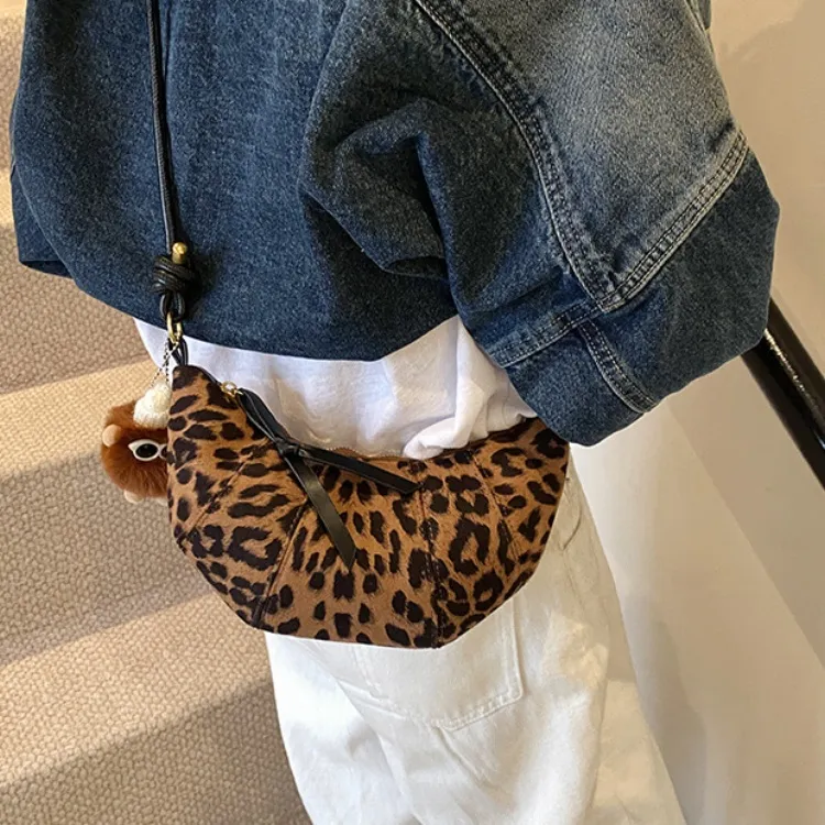 ERANGBEAR PU Croissant Bag, Commute Shoulder Bag Women's-8
