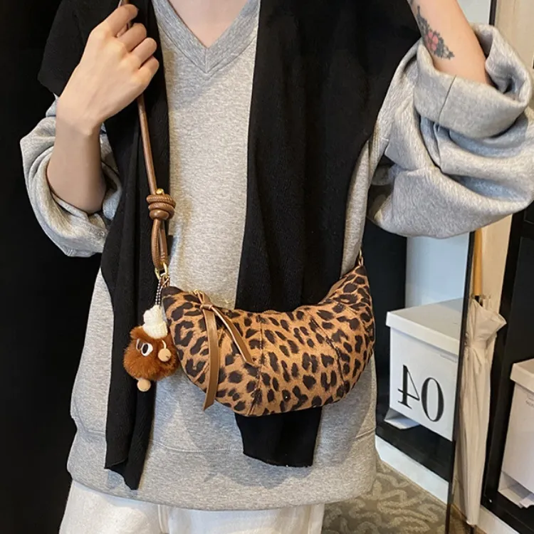 ERANGBEAR PU Croissant Bag, Commute Shoulder Bag Women's-1