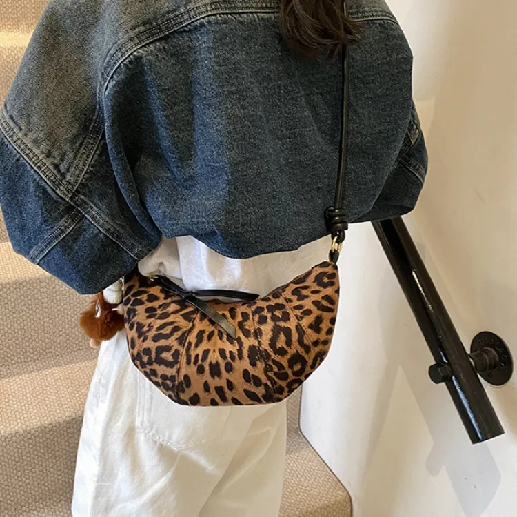ERANGBEAR PU Croissant Bag, Commute Shoulder Bag Women's-7