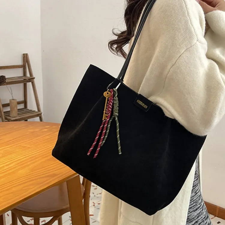 ERANGBEAR Matte Shoulder Bag Regular Women's Multicolor-14