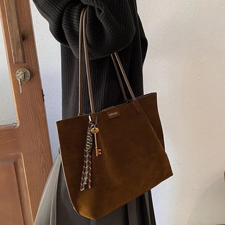 ERANGBEAR Matte Shoulder Bag Regular Women's Multicolor-7
