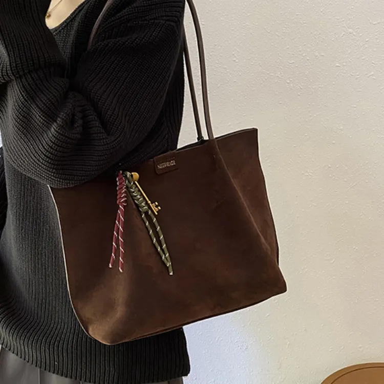 ERANGBEAR Matte Shoulder Bag Regular Women's Multicolor-11