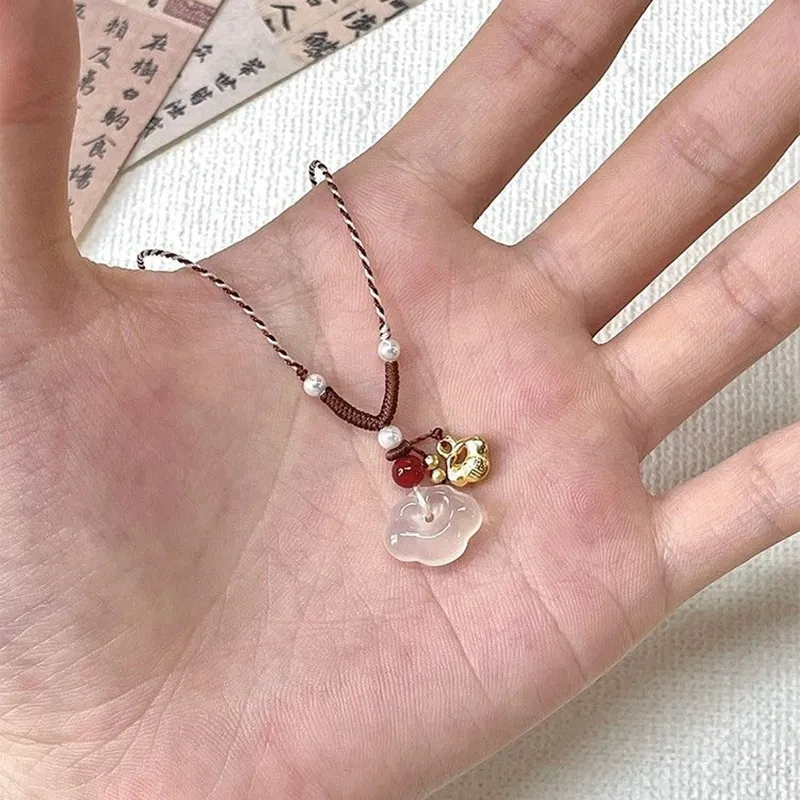 CARAT'S DIARY Chalcedony Necklaces Unisex-4