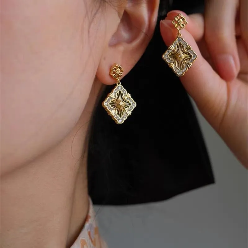 CARAT'S DIARY S925 Sterling Silver Needle Earrings Women's-10