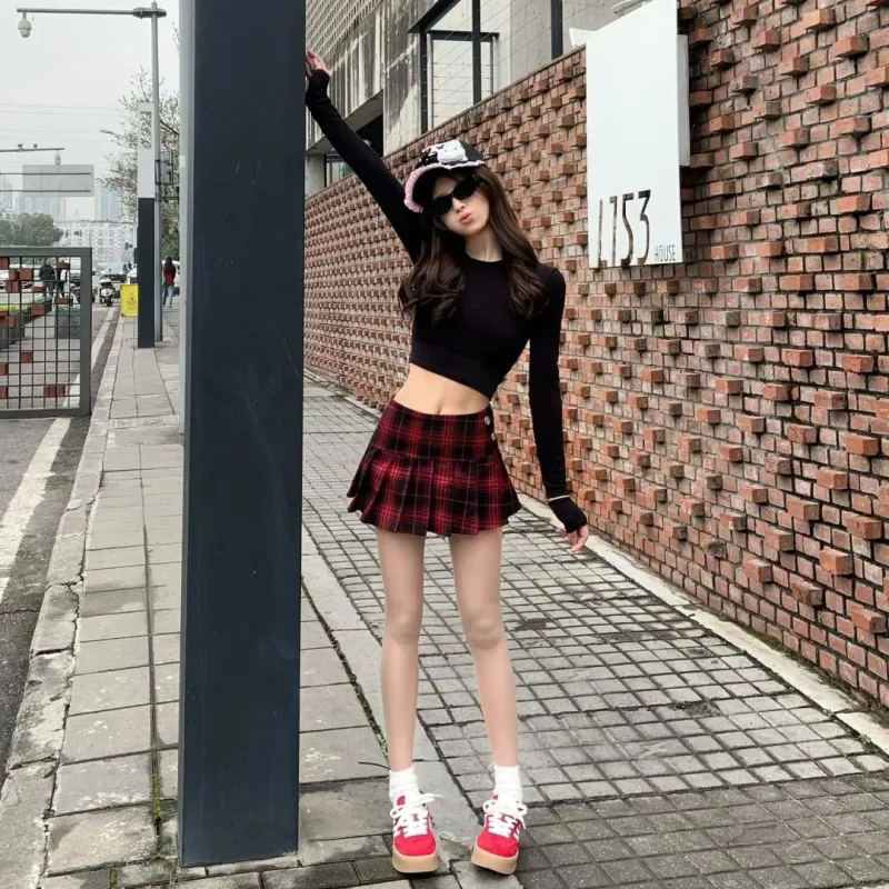 MTHE Casual Short Skirts Women's Red Black Plaid-2