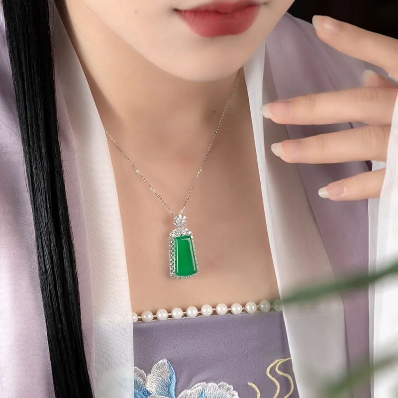Princess Cui Chalcedony Necklaces Women's-6