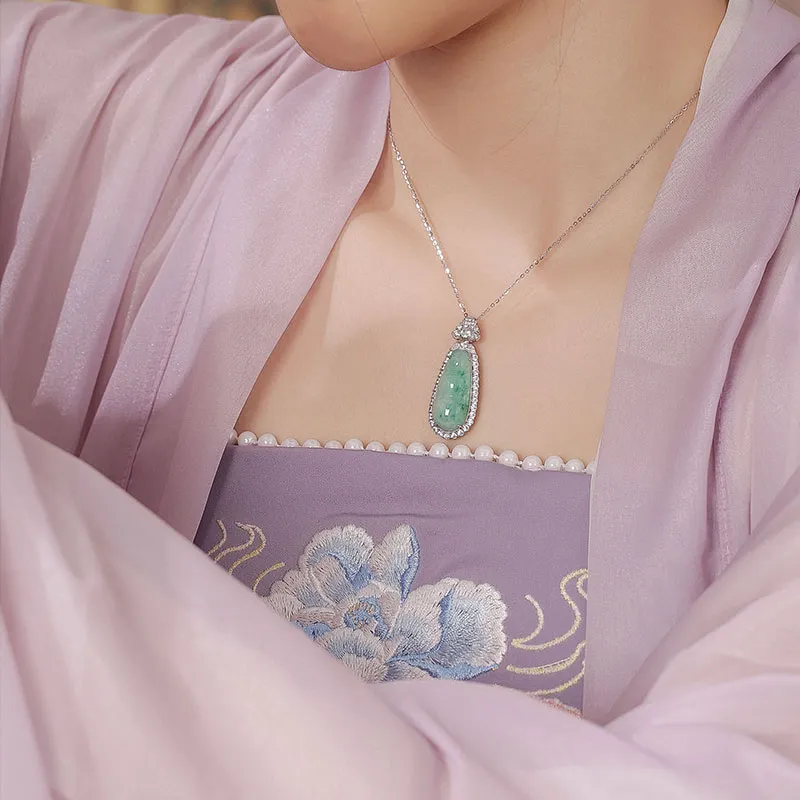 Princess Cui Dulong Jade Necklaces Unisex-4