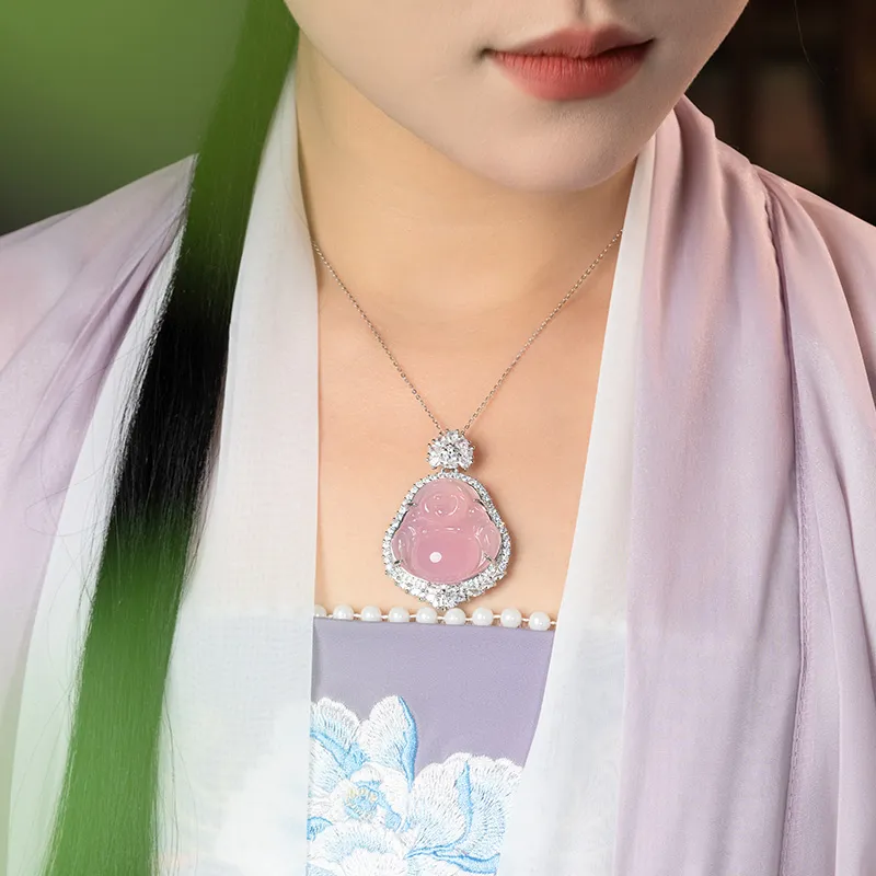 Princess Cui Chalcedony Jade Necklaces Unisex-5