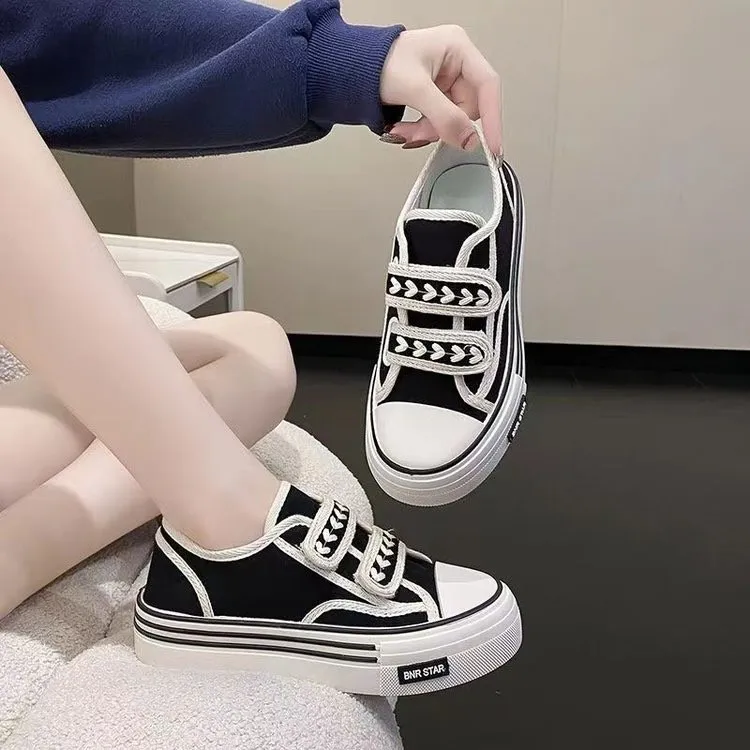 Puppytown Lightweight And Breathable Low Top Canvas Shoes Women's Black-2