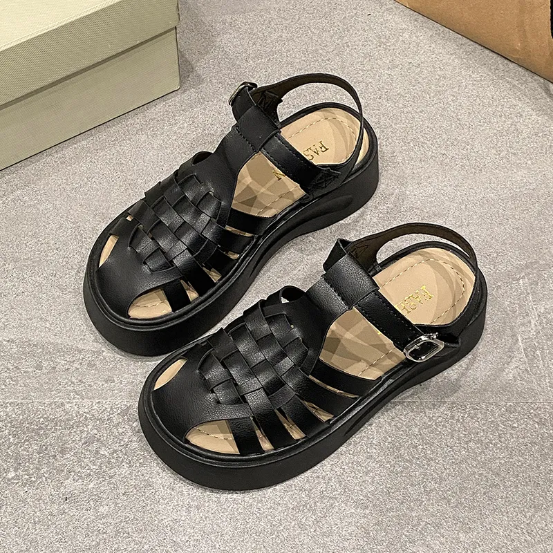 Puppytown Roman Sandals 5.5 Women's-8