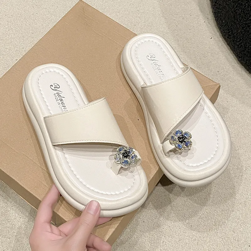 Puppytown Slip Resistant Odor Resistant Slide Slippers Women's-7