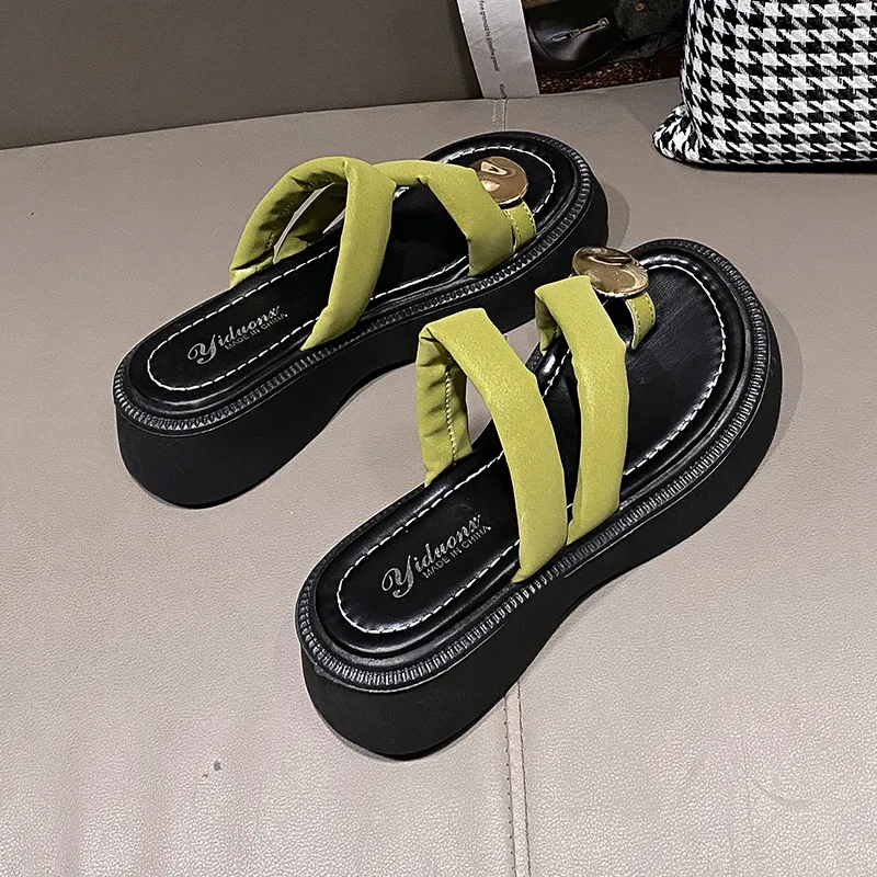 Puppytown Slip Resistant Abrasion Resistant Flip Flops Women's-6