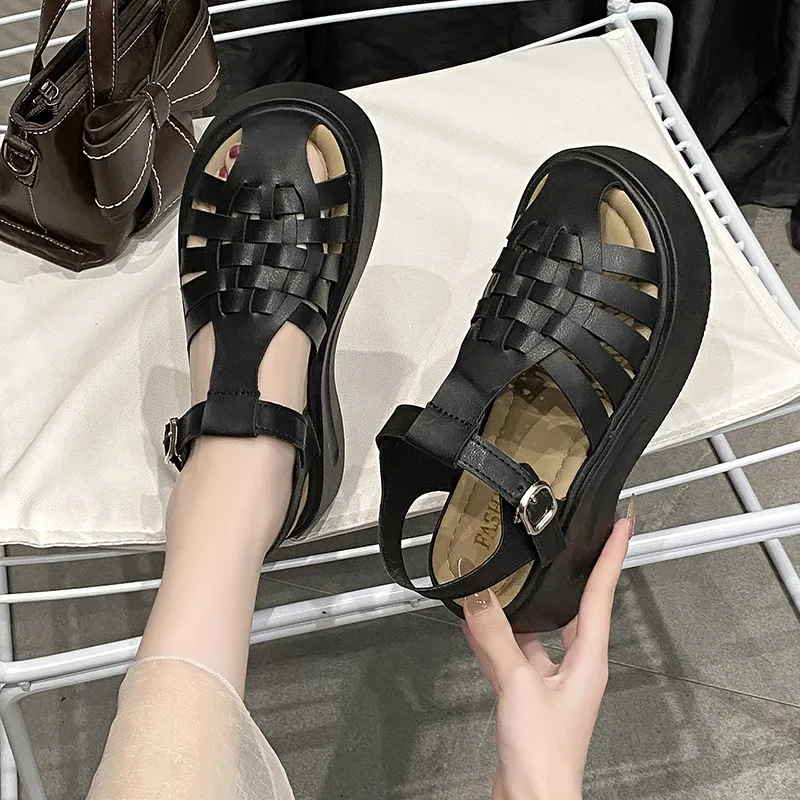 Puppytown Roman Sandals 5.5 Women's-11
