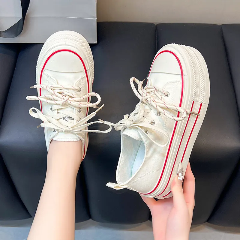 Puppytown Anti Slip Wear Resistant Low Top Skateboard Shoes Women's-1